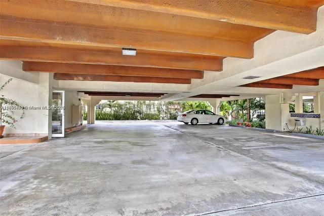 $3,100 | Central Gables, Coral Gables, FL 33134