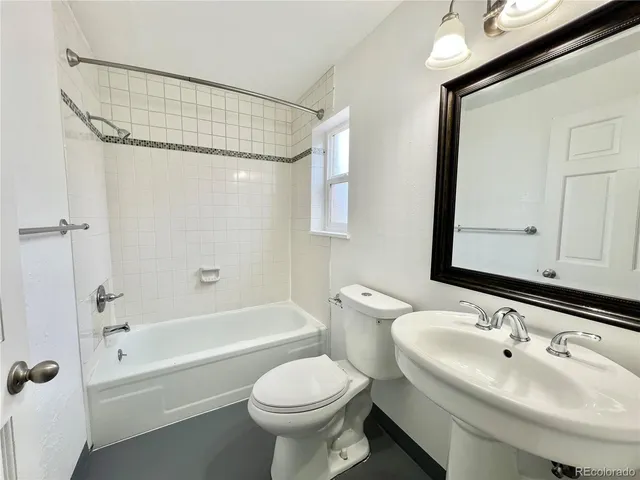 $995 | 1090 South Eliot Street, Unit 102, Denver, CO 80219