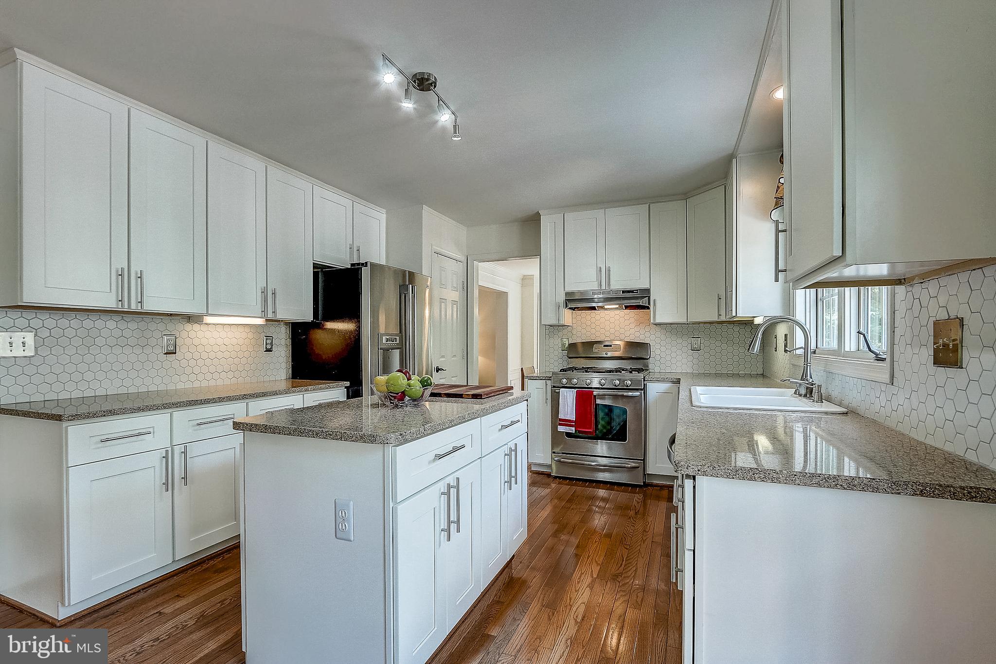 8524 Ellicott View Road Ellicott City, MD 21043 - Photo 15 of 87 Gallery Image 15