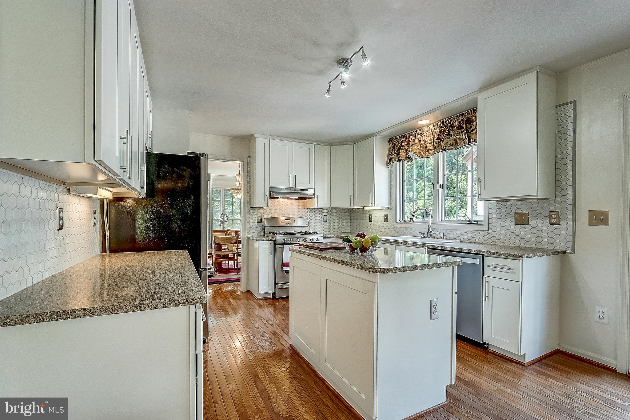 8524 Ellicott View Road Ellicott City, MD 21043 - Photo 18 of 87 Gallery Image 18