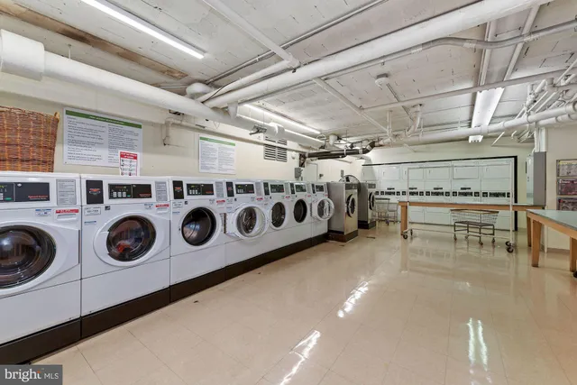 a sign that is sitting in front of a building