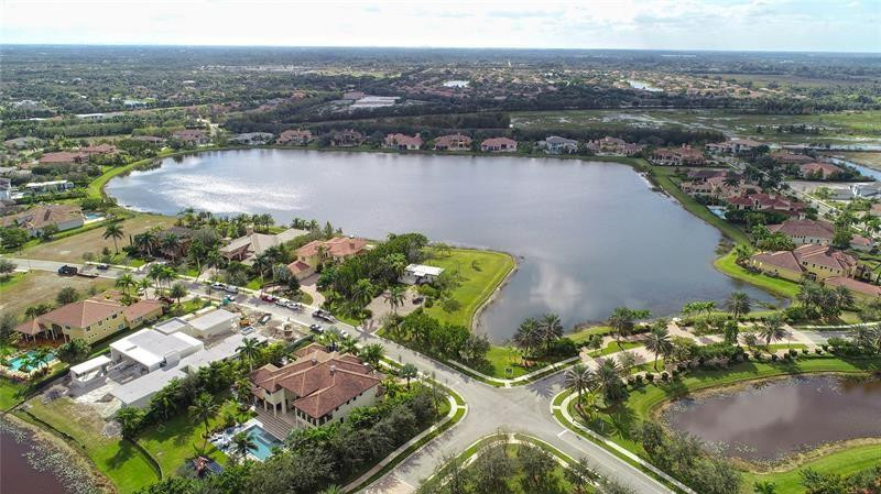 3011 Lake Ridge Lane Weston, FL 33332 - Photo 3 of 8 Photo 3