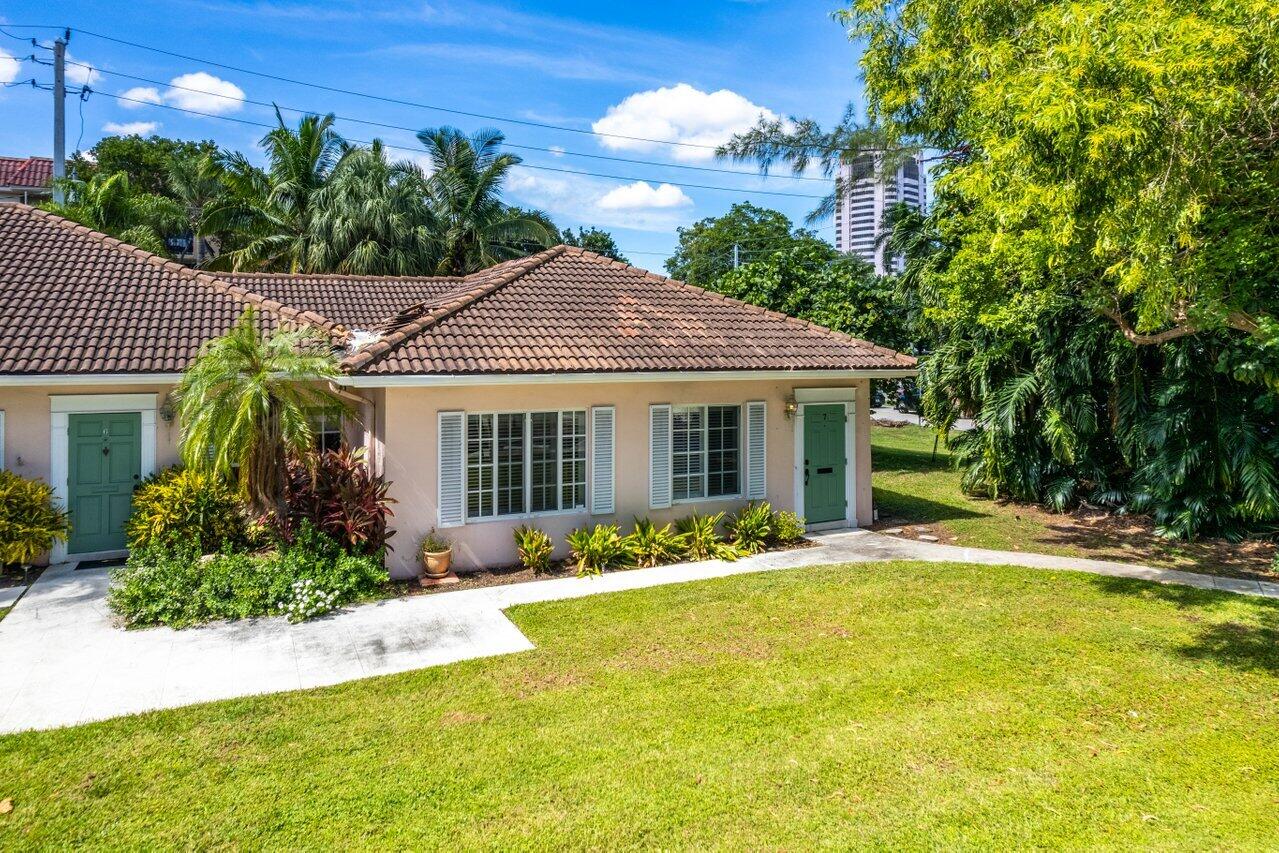 770 East Camino Real, Unit 7 Boca Raton, FL 33432 - Photo 26 of 33 Private corner