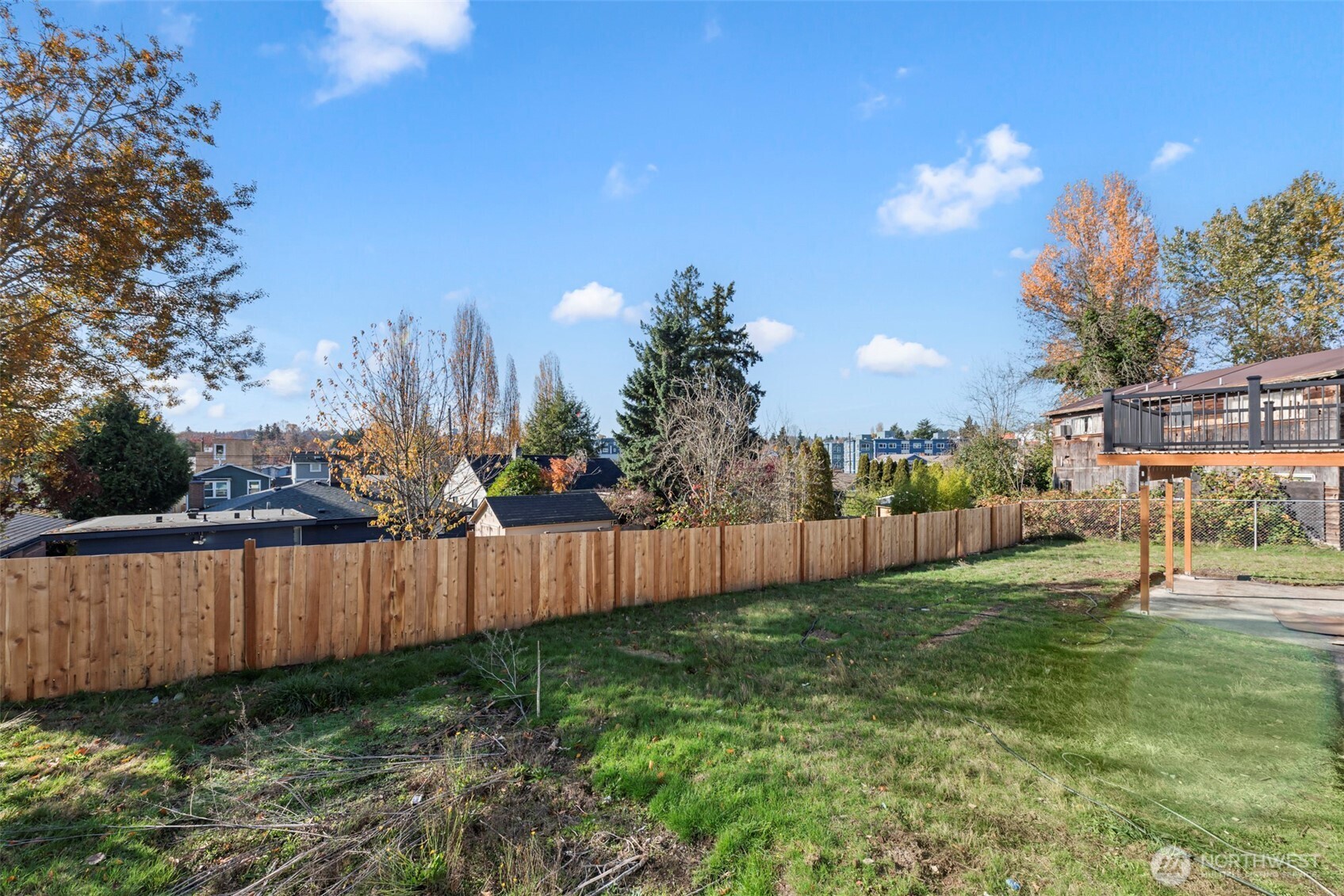 8305 Duncan Avenue South Seattle, WA 98118 - Photo 6 of 23