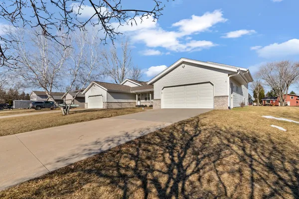$335,000 | 6814 Diane Drive, Newburg, WI 53090