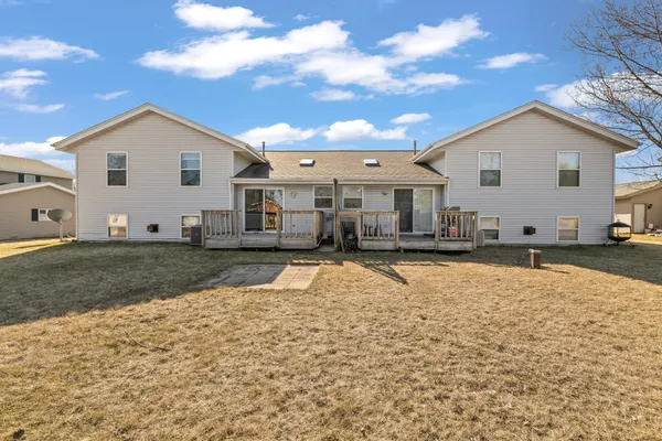 $335,000 | 6814 Diane Drive, Newburg, WI 53090