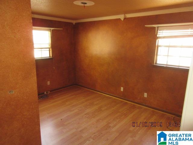 525 Overhill Road Pelham, AL 35124 - Photo 5 of 13