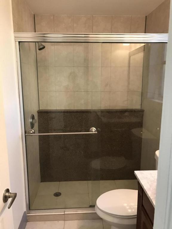 1172 Surf Road, Unit A1 Singer Island, FL 33404 - Photo 10 of 11 bathroom 2