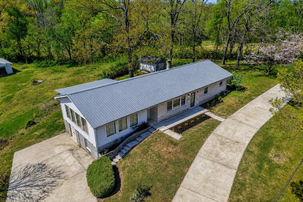 463 Franks Ferry Road Sparta, TN 38583 - Photo 2 of 53