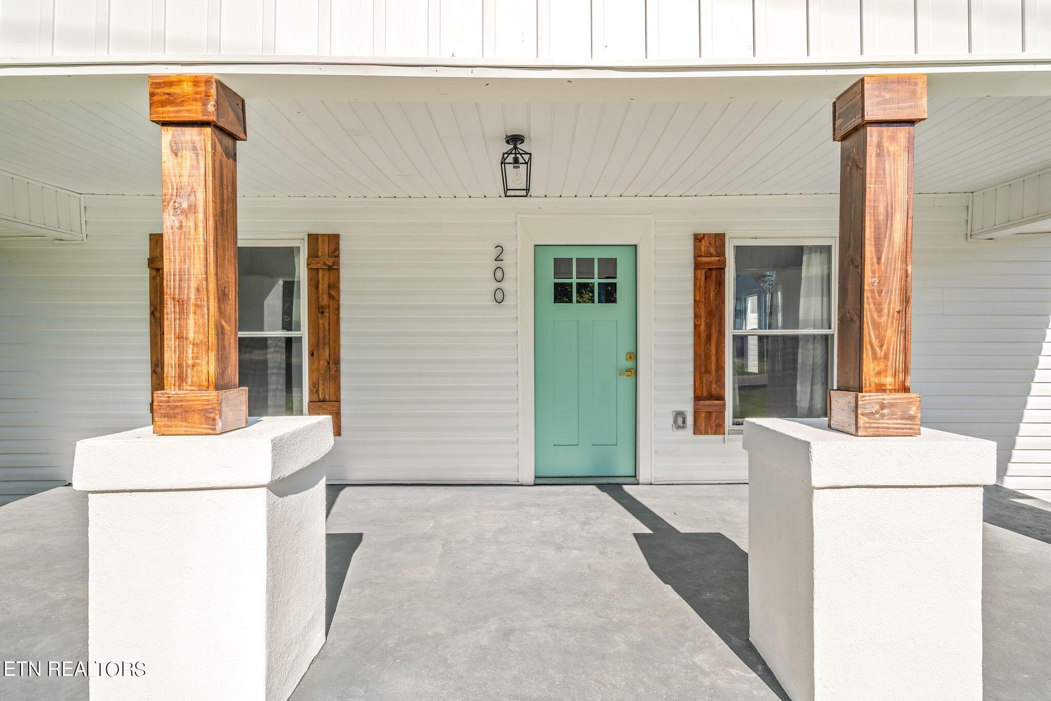 200 Meadow View Road Knoxville, TN 37914 - Photo 5 of 32 10-web-or-mls-200 Meadow View Road-11