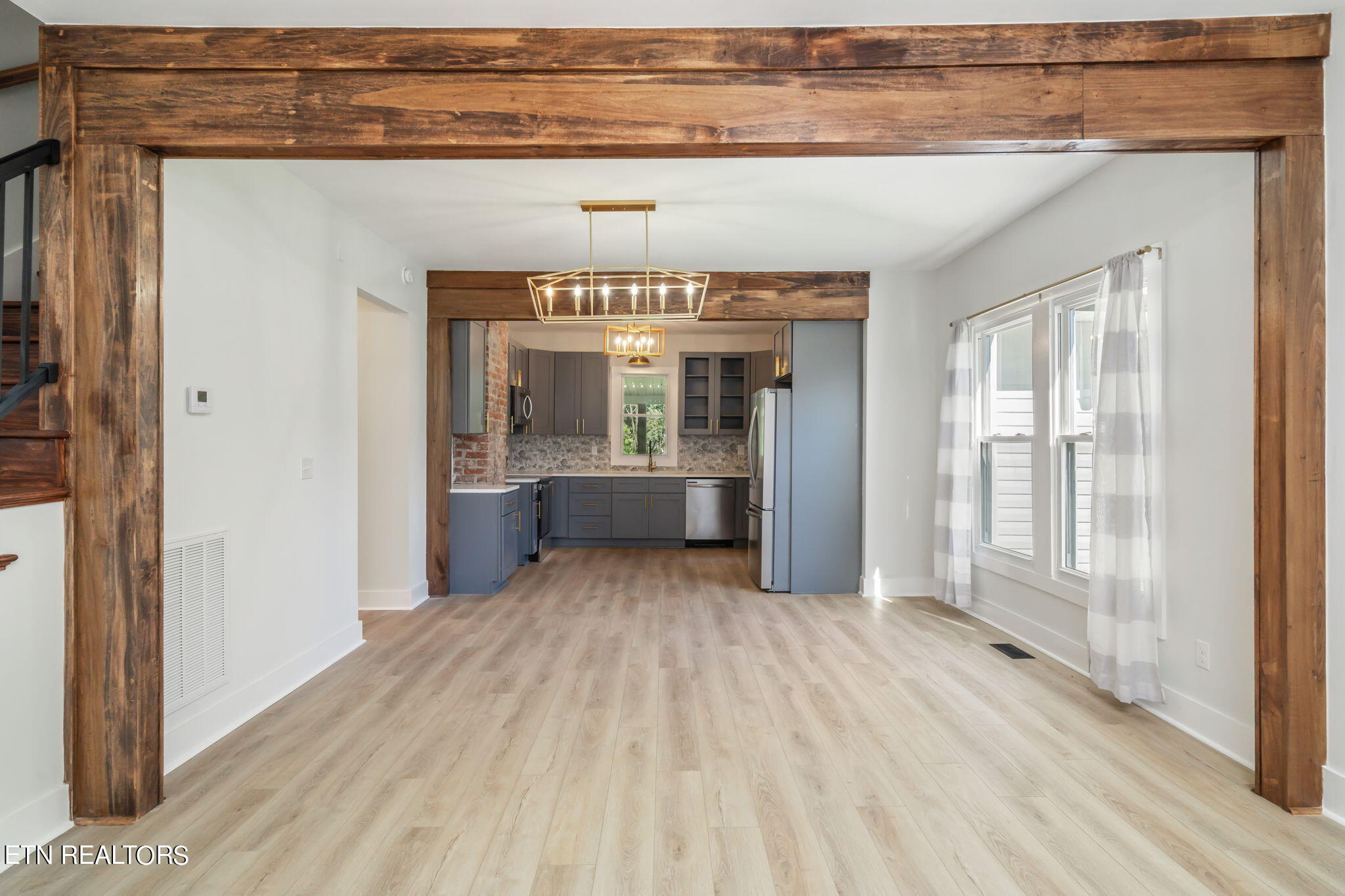 200 Meadow View Road Knoxville, TN 37914 - Photo 7 of 32 14-web-or-mls-200 Meadow View Road-15