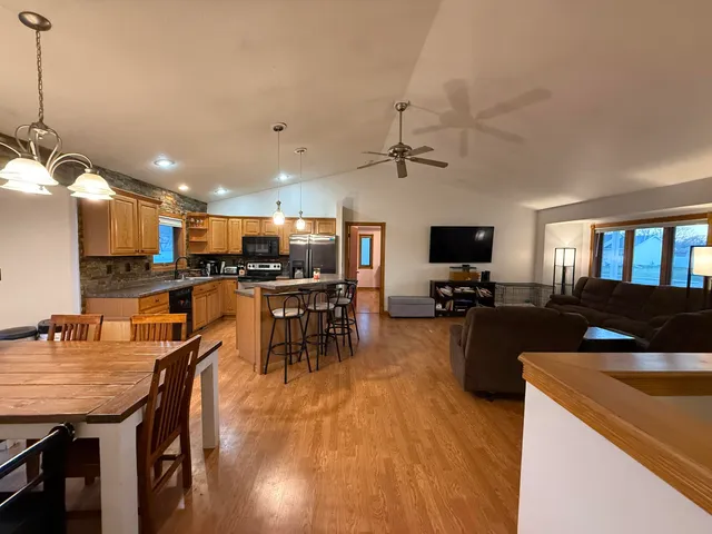 $405,000 | 1907 Viking Avenue, Holmen, WI 54636