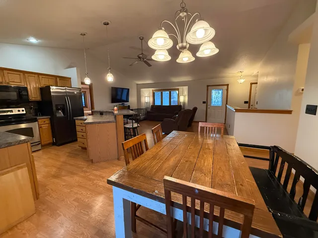 $405,000 | 1907 Viking Avenue, Holmen, WI 54636