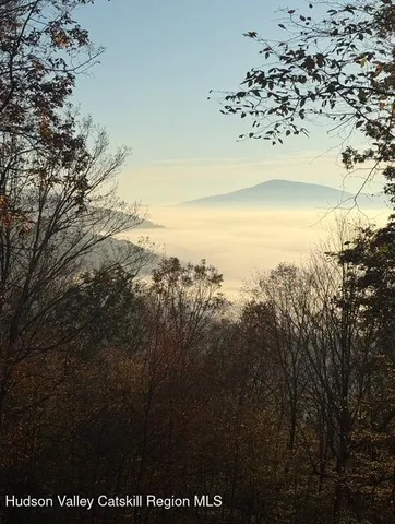 $2,000,000 | 11400 New York 23, Windham, NY 12496