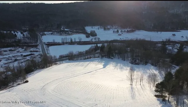 $2,000,000 | 11400 New York 23, Windham, NY 12496