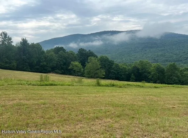 $2,000,000 | 11400 New York 23, Windham, NY 12496