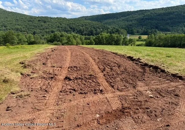 $2,000,000 | 11400 New York 23, Windham, NY 12496