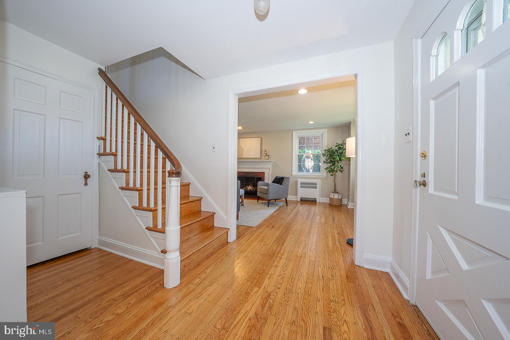 321 Earlington Road Havertown, PA 19083 - Photo 2 of 40 Foyer