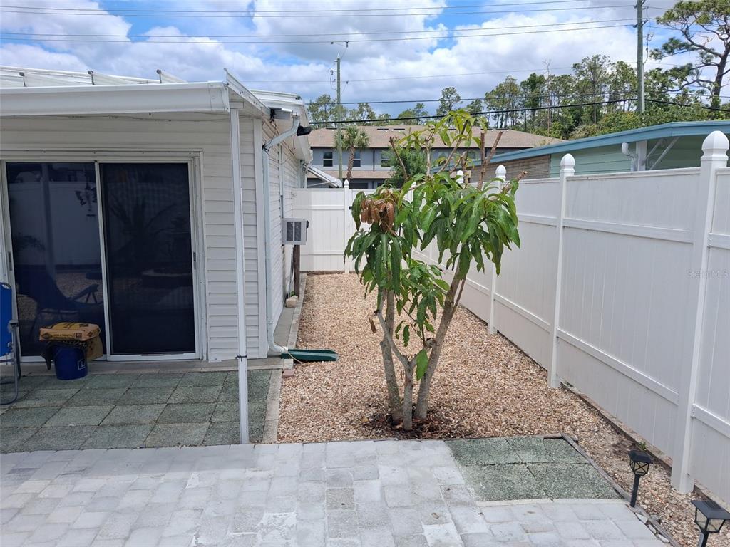5148 Darlington Road Holiday, FL 34690 - Photo 4 of 16
