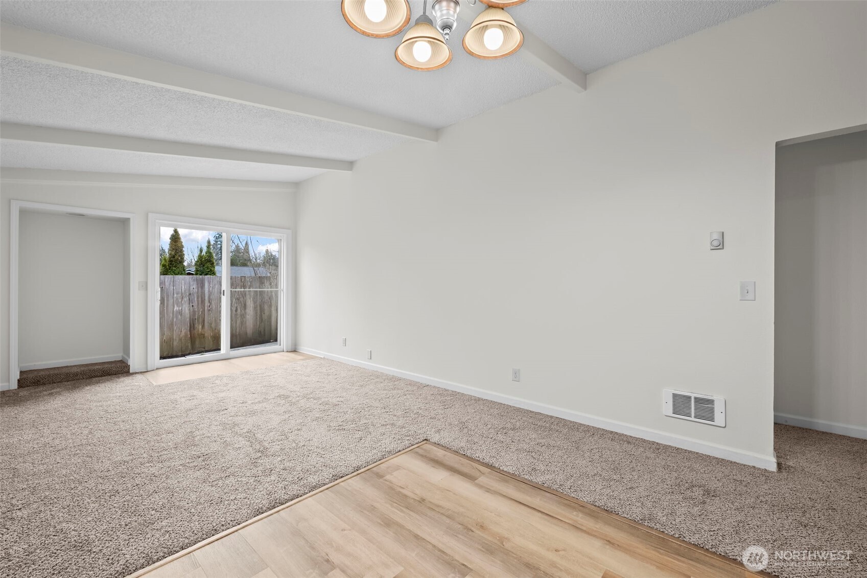 691 Pearl Place Bremerton, WA 98310 - Photo 11 of 37
