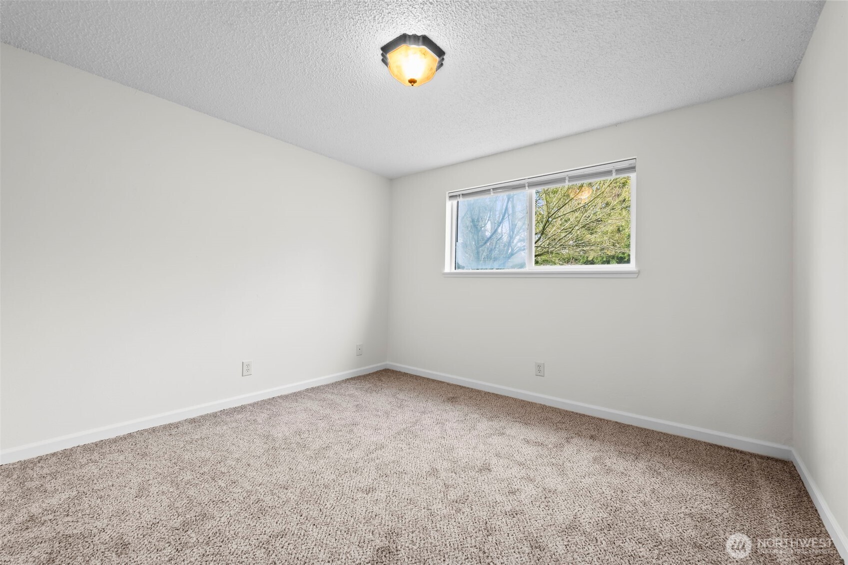 691 Pearl Place Bremerton, WA 98310 - Photo 19 of 37