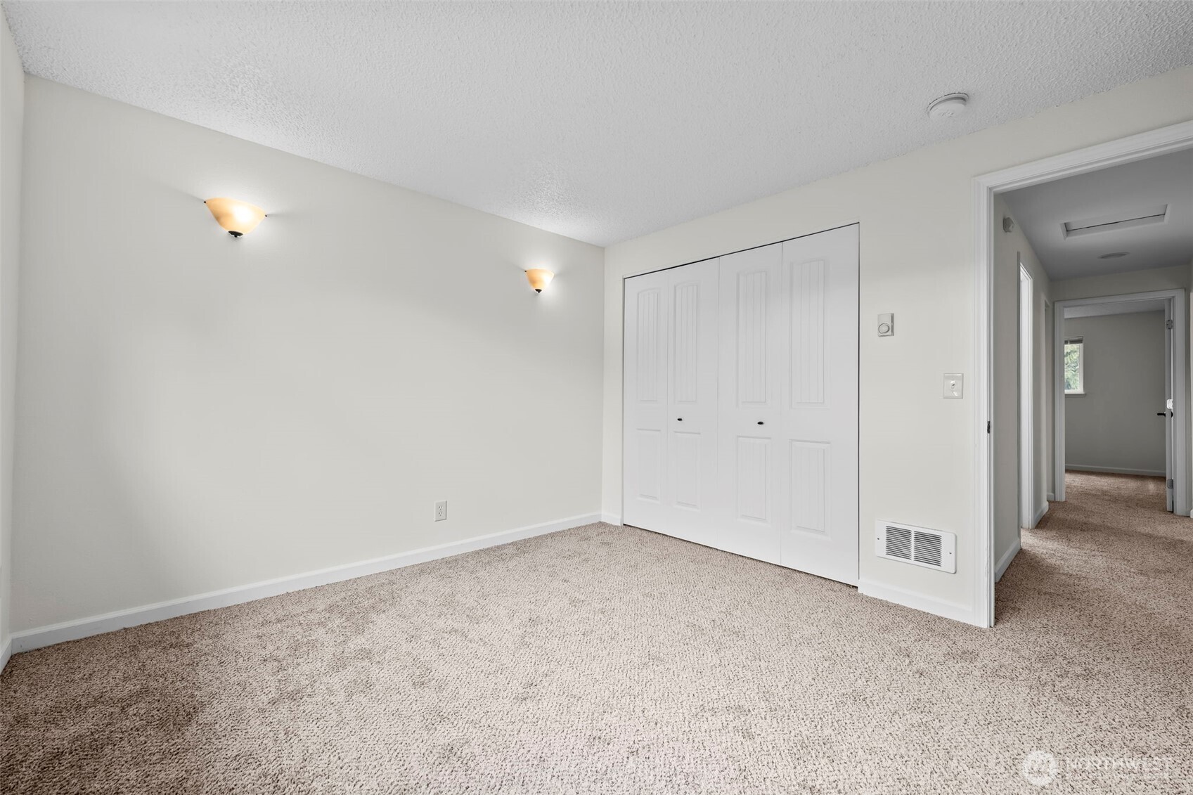 691 Pearl Place Bremerton, WA 98310 - Photo 24 of 37