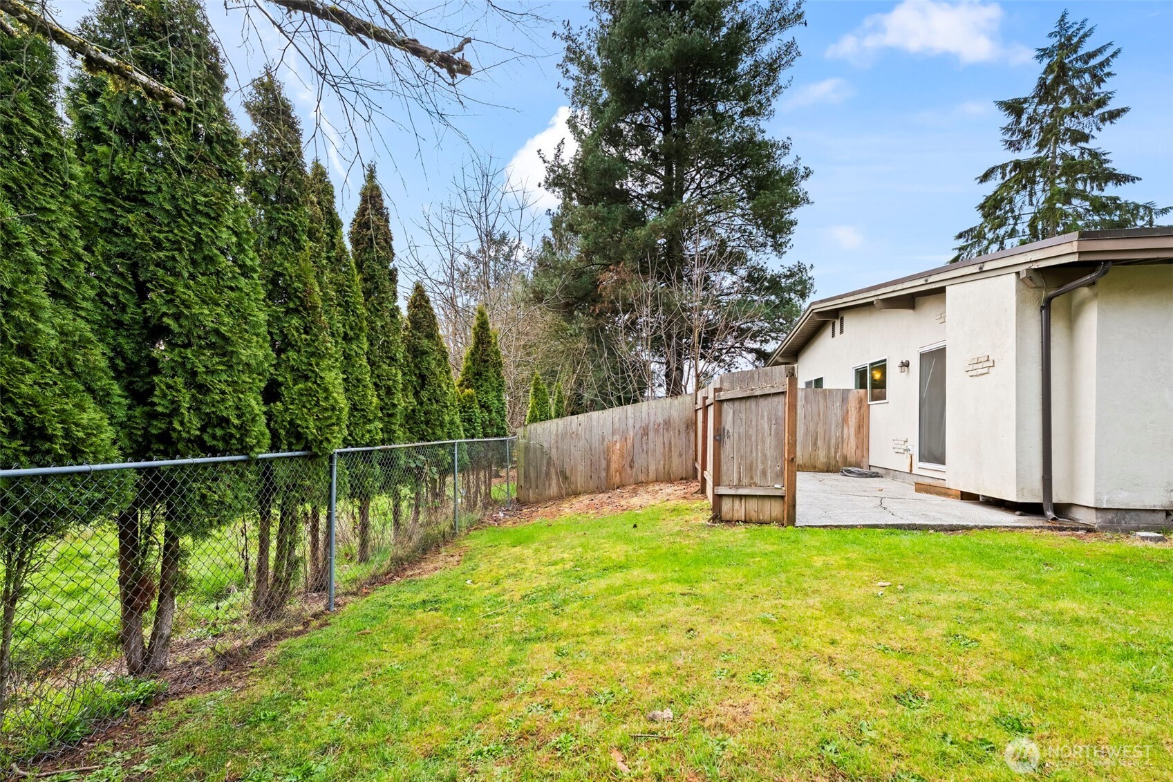 691 Pearl Place Bremerton, WA 98310 - Photo 28 of 37