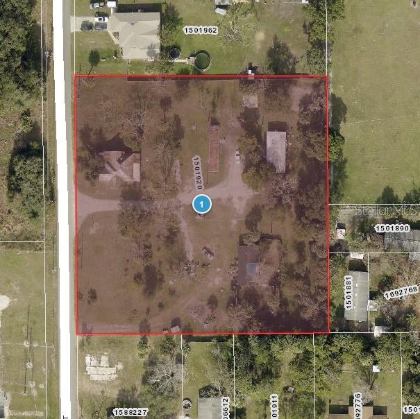 38540 Line Street Umatilla, FL 32784 - Photo 1 of 1 an aerial view of a bathroom