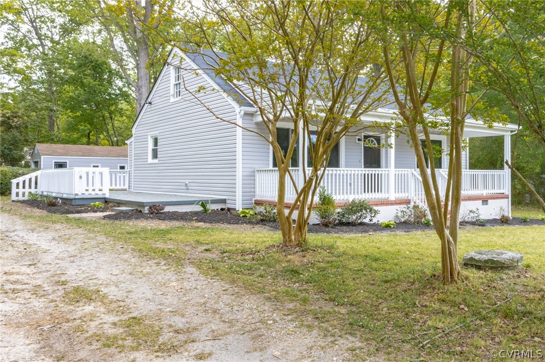 25417 Ferndale Road Petersburg, VA 23803 - Photo 4 of 36 Gallery Image 4