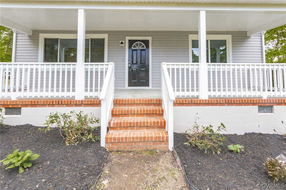 25417 Ferndale Road Petersburg, VA 23803 - Photo 5 of 36 Gallery Image 5