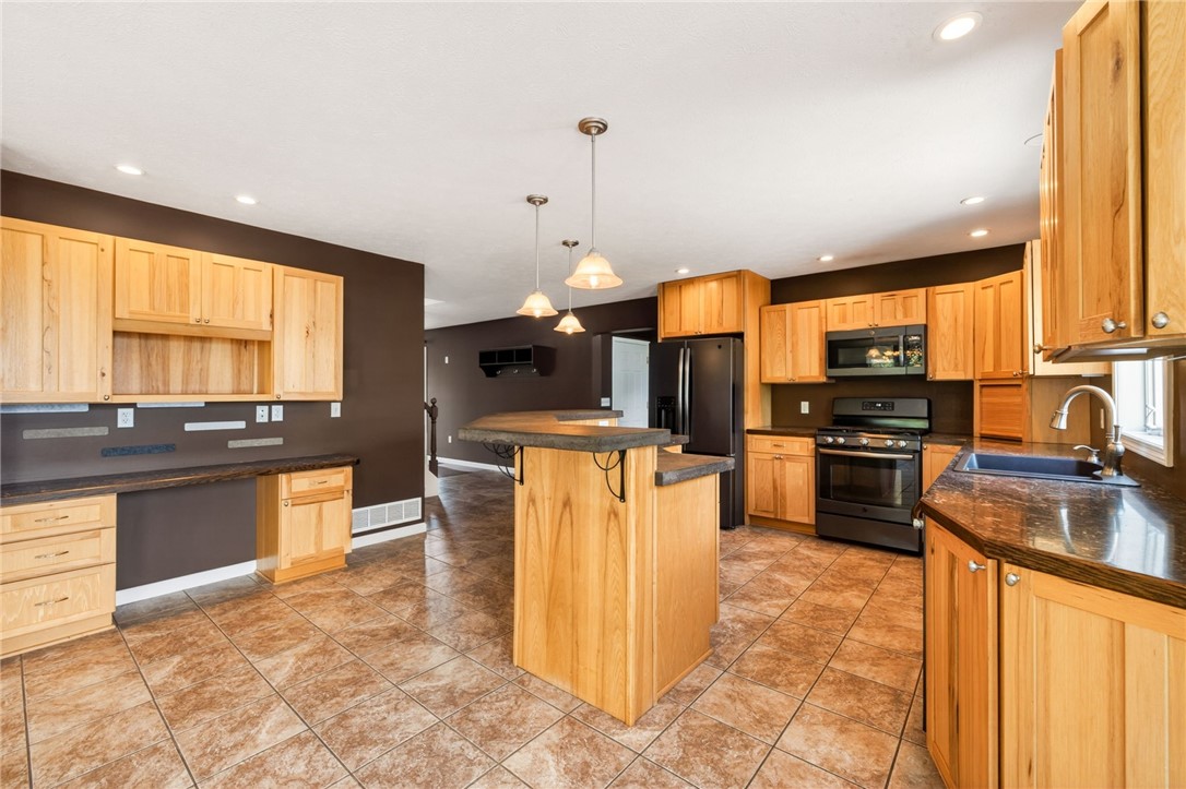 1157 Stafford Road Palmyra, NY 14522 - Photo 4 of 33