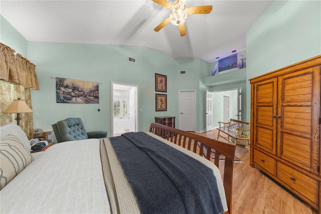 11451 Southwest 82nd Court Road Ocala, FL 34481 - Photo 14 of 33