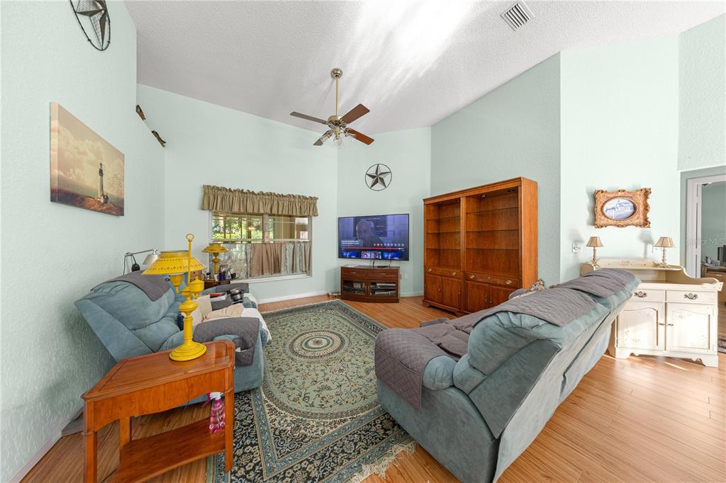 11451 Southwest 82nd Court Road Ocala, FL 34481 - Photo 9 of 33