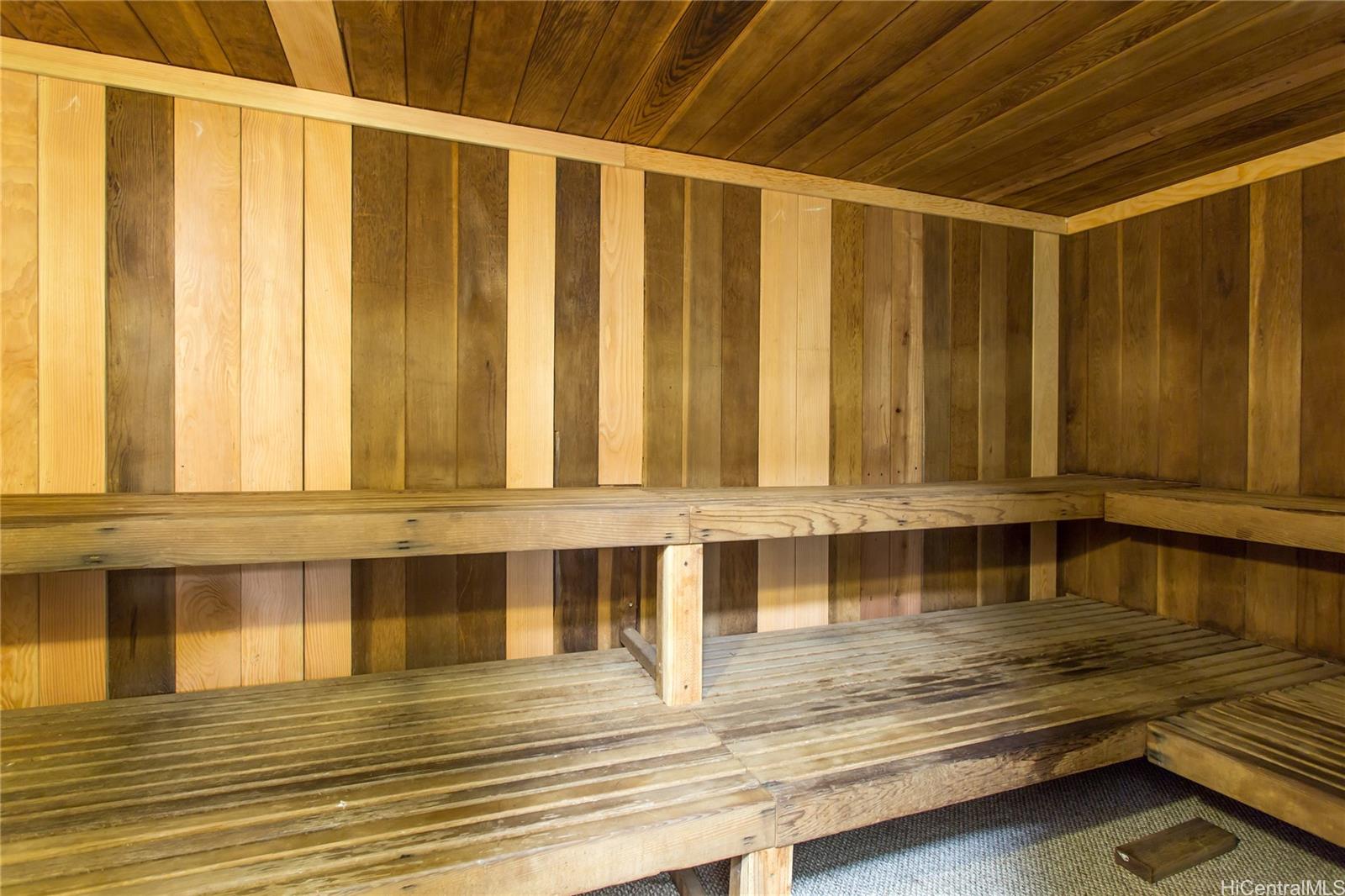 469 Ena Road, Unit 2103 Honolulu, HI 96815 - Photo 19 of 22 Sauna