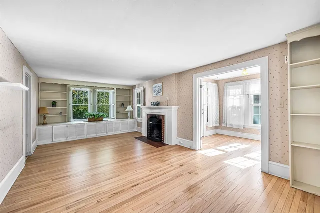 $345,000 | 1168 River Road, Agawam, MA 01001