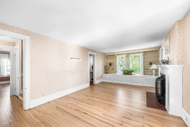 $345,000 | 1168 River Road, Agawam, MA 01001