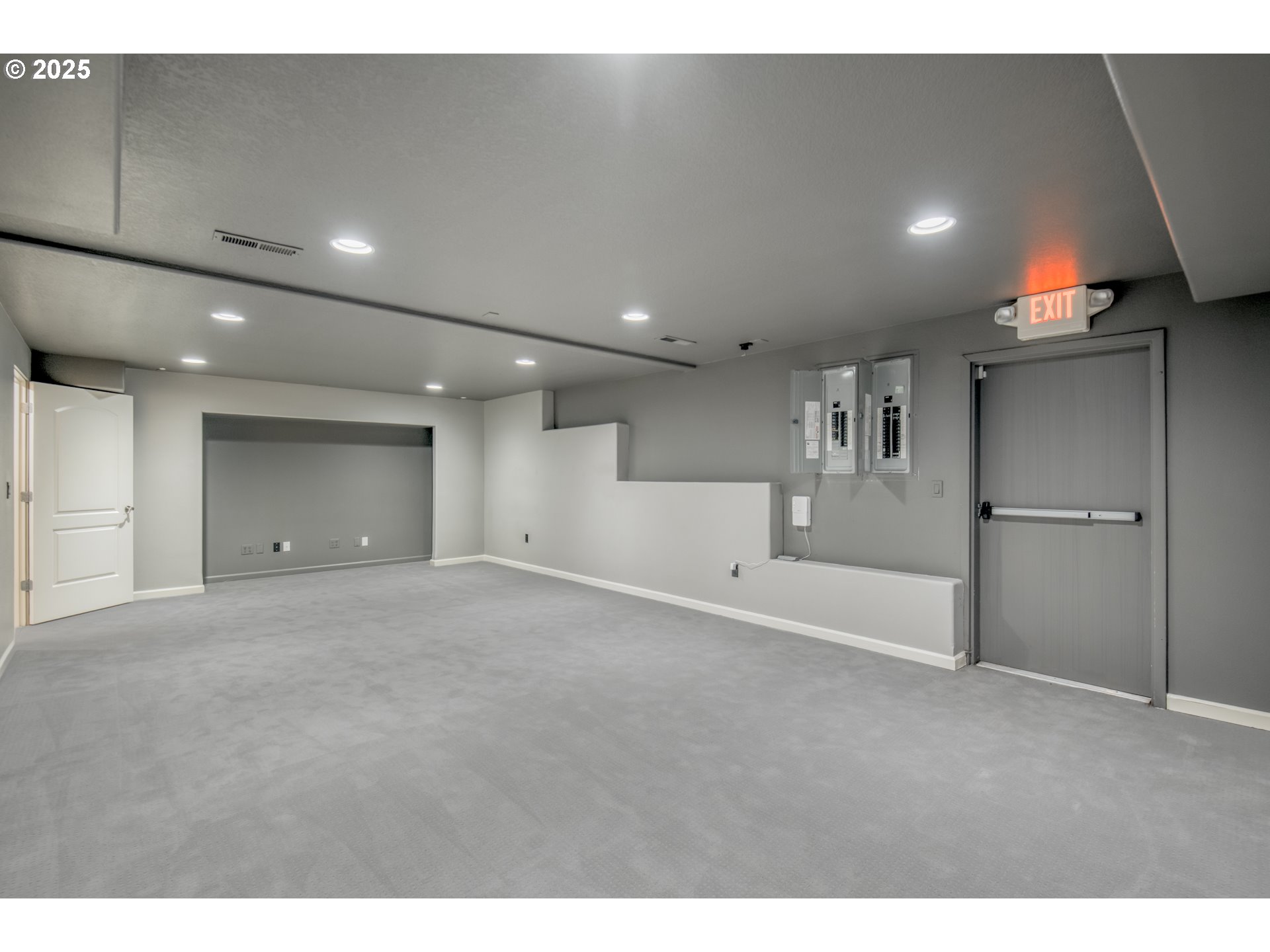 4907 Northwest Highpoint Drive Camas, WA 98607 - Photo 32 of 48 a view of an empty room