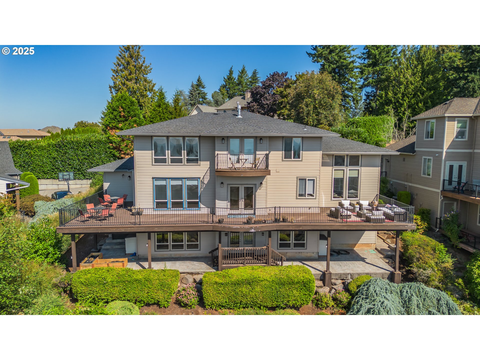 4907 Northwest Highpoint Drive Camas, WA 98607 - Photo 5 of 48 a aerial view of a house with table and chairs