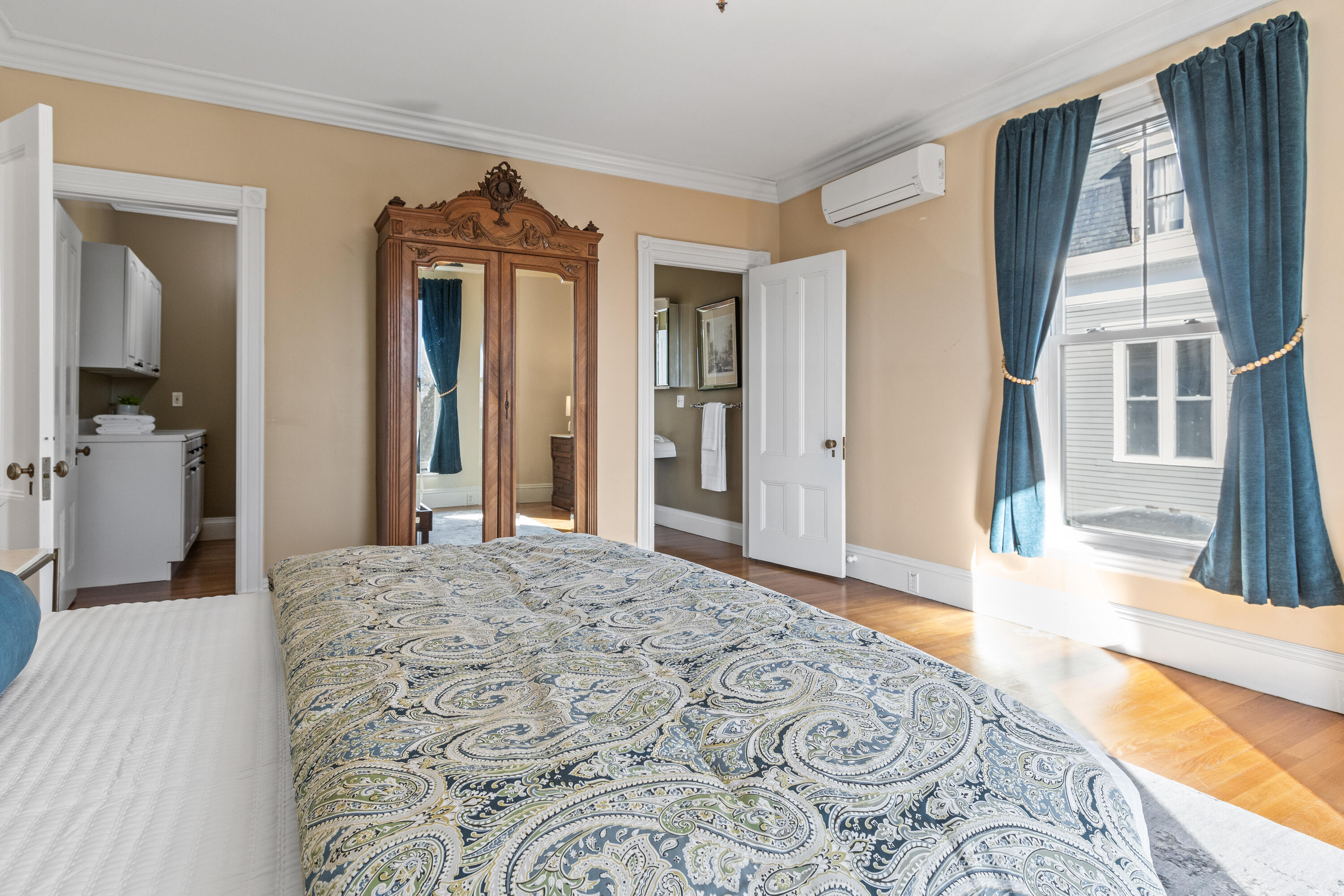 22 Eastern Promenade, Unit 1 Portland, ME 04101 - Photo 44 of 85 Bedroom 1 Suite