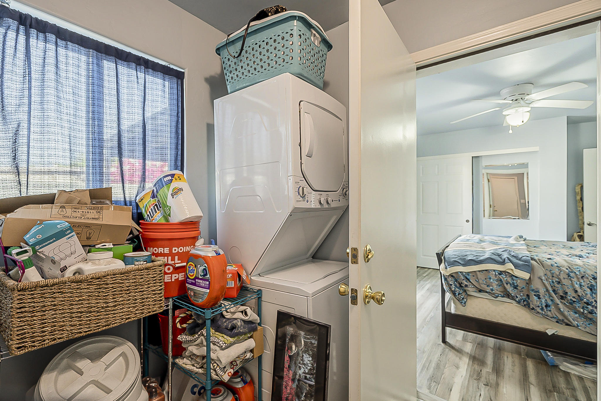 1802 East Cheery Lynn Road Phoenix, AZ 85016 - Photo 23 of 29 a bedroom with furniture and a window