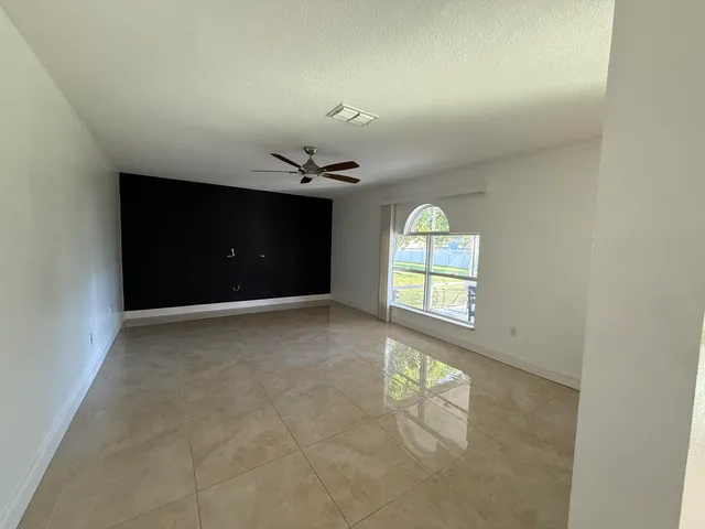 $2,900 | 1925 Southwest Libra Lane, Port St. Lucie, FL 34984