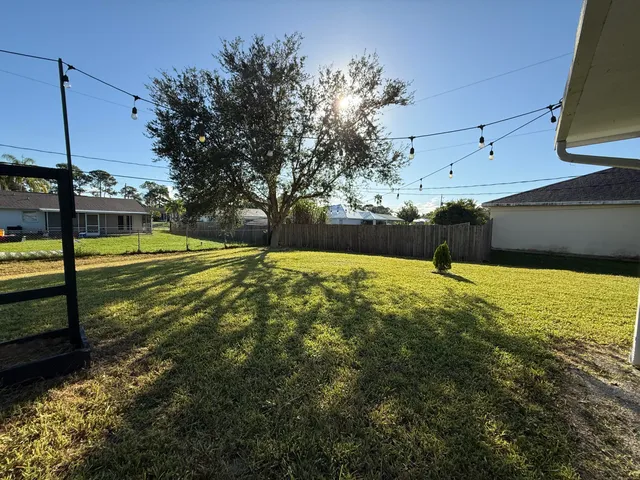 $2,900 | 1925 Southwest Libra Lane, Port St. Lucie, FL 34984