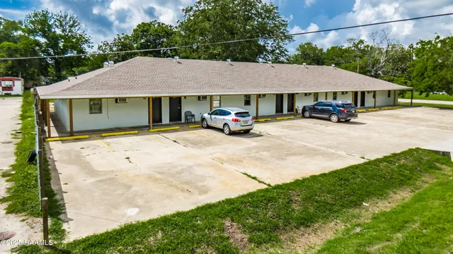 $670,000 | 314 Deare Street, New Iberia, LA 70560