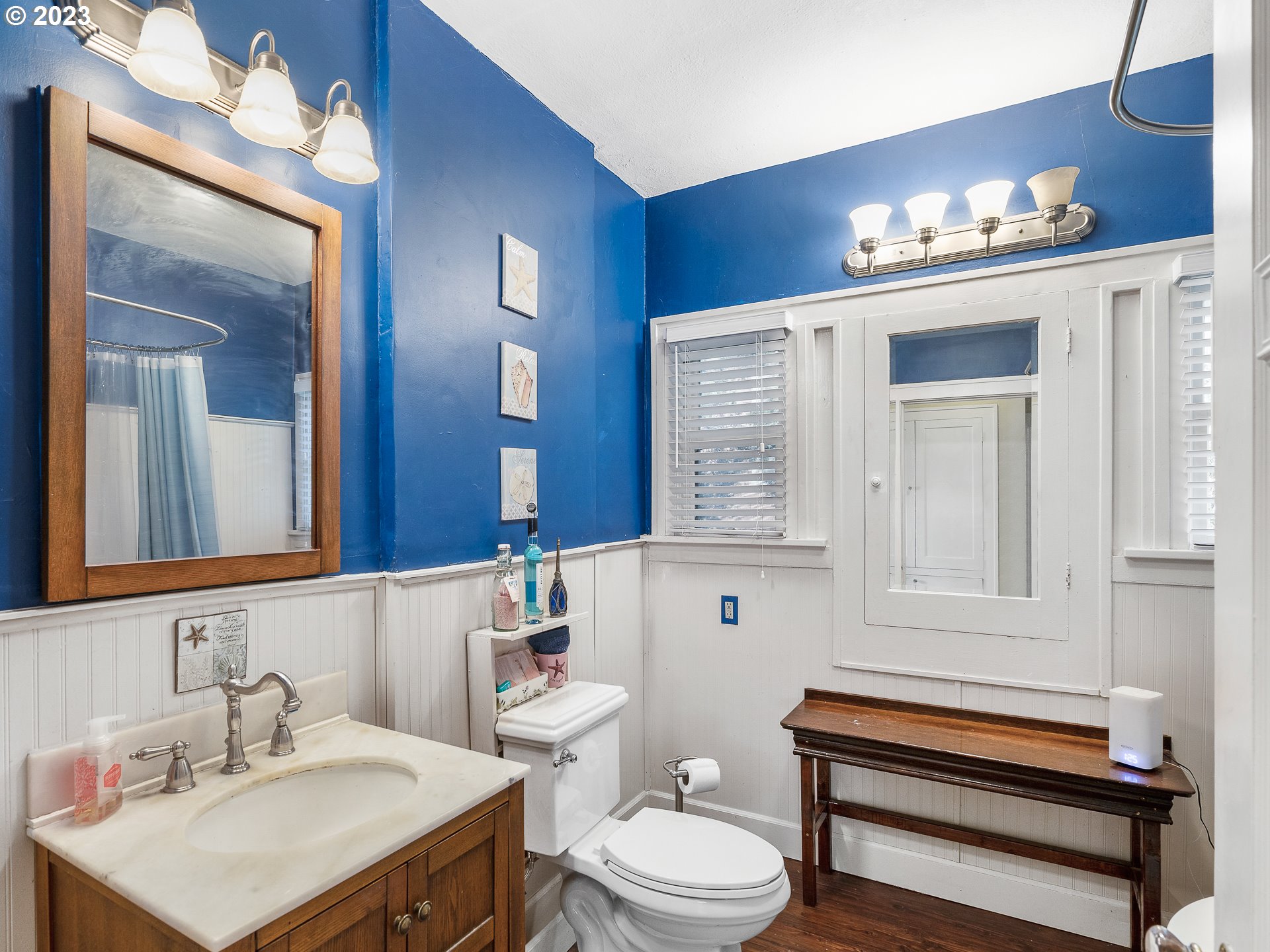 4027 Southeast Oak Street Portland, OR 97214 - Photo 13 of 25