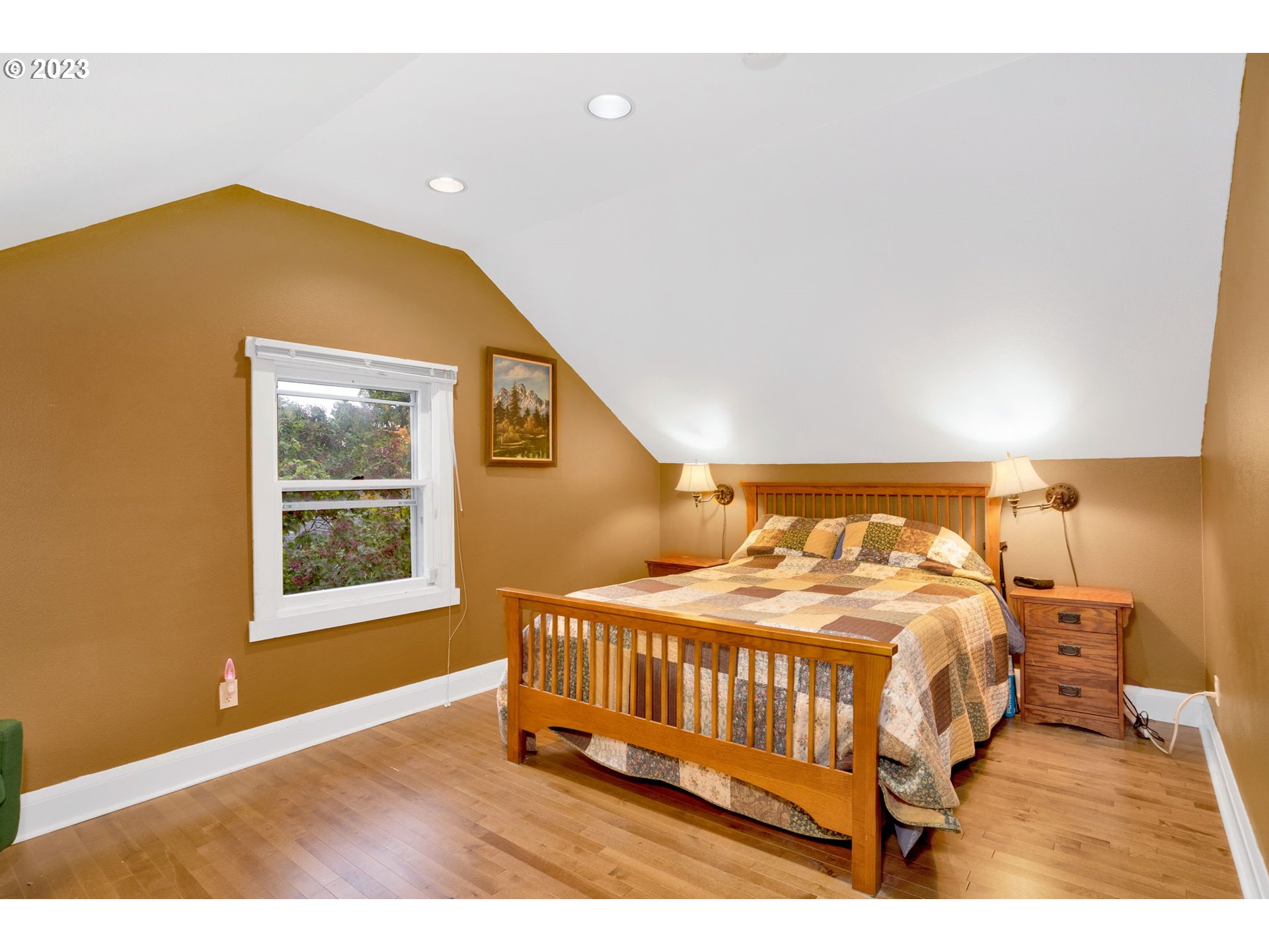 4027 Southeast Oak Street Portland, OR 97214 - Photo 19 of 25