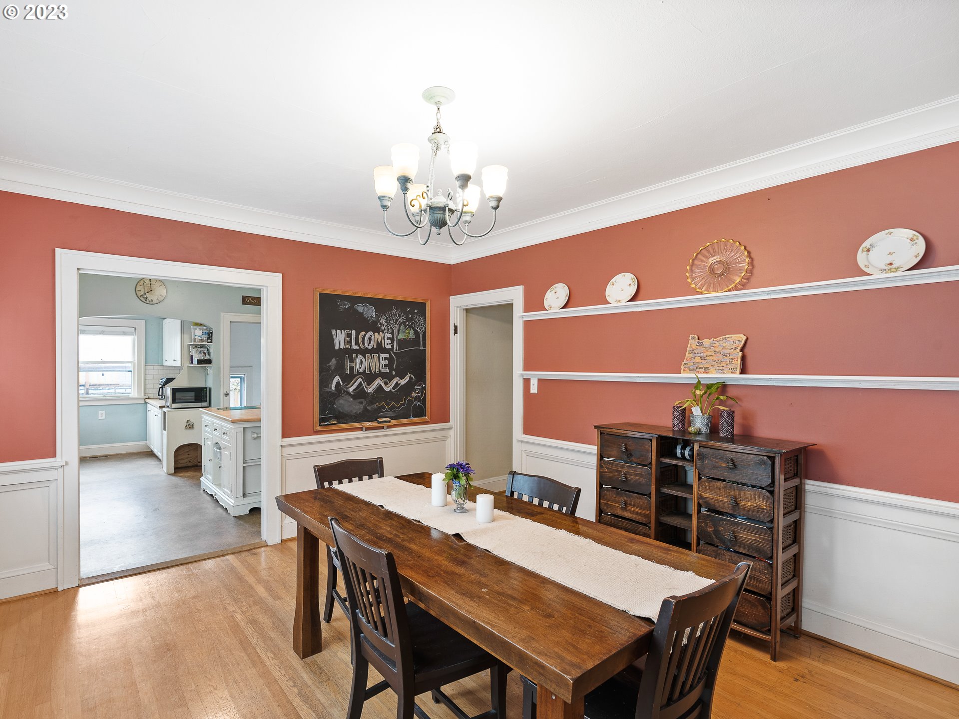 4027 Southeast Oak Street Portland, OR 97214 - Photo 7 of 25