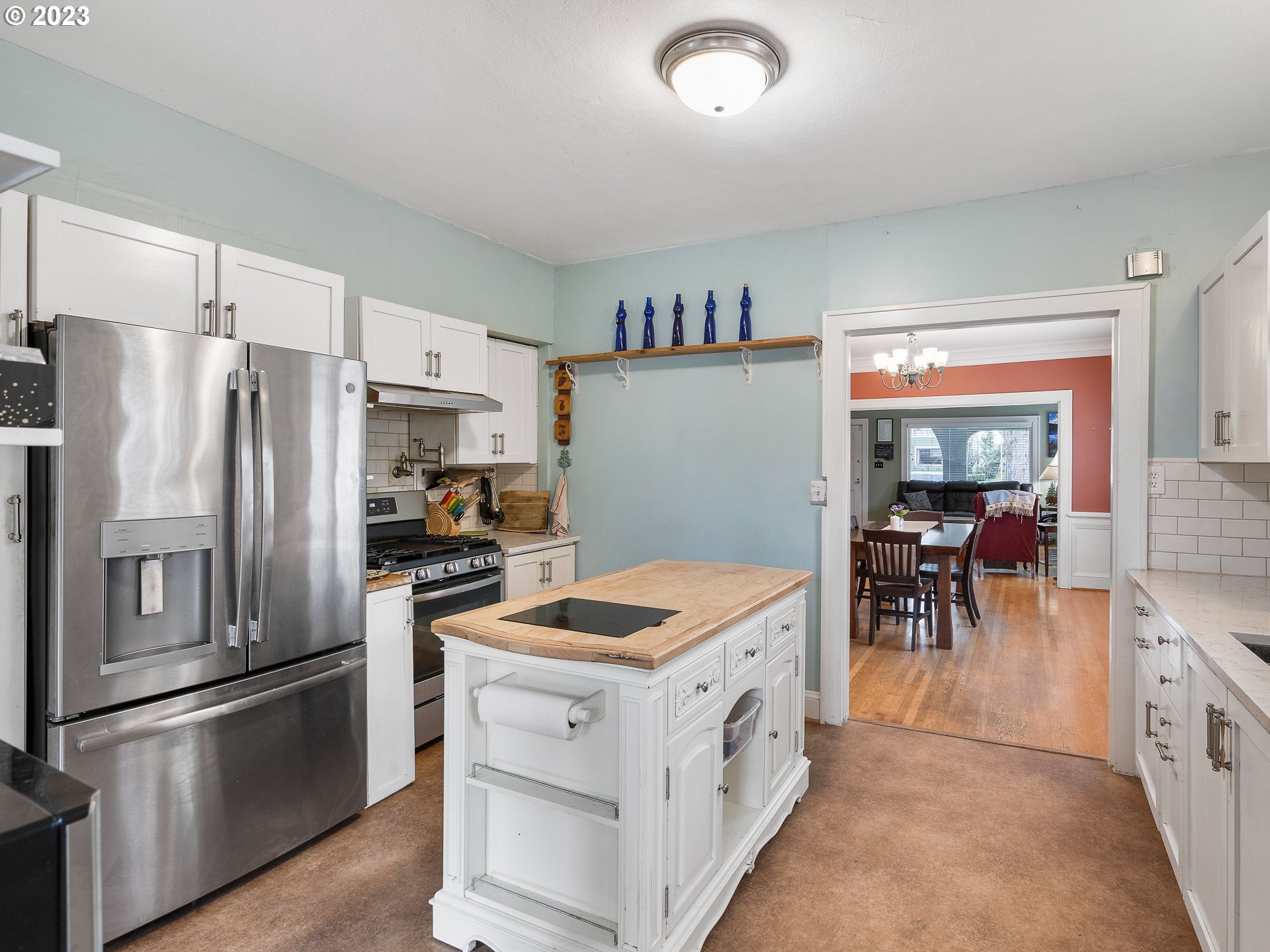 4027 Southeast Oak Street Portland, OR 97214 - Photo 10 of 25