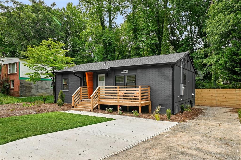 3770 Adkins Road Northwest Atlanta, GA 30331 - Photo 2 of 14