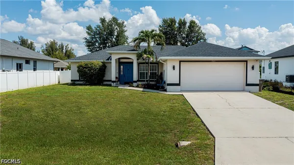 $275,000 | 905 Northeast 17th Street, Cape Coral, FL 33909