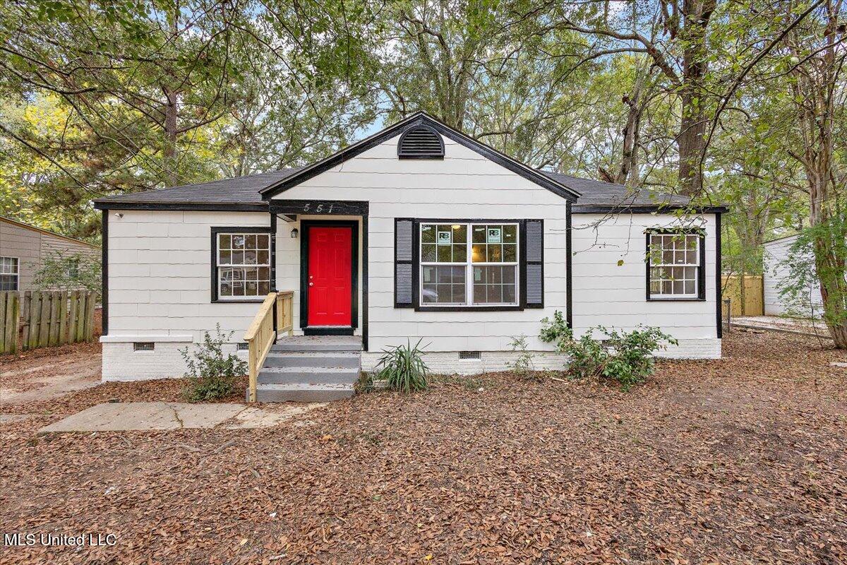 551 Woodbury Road Jackson, MS 39206 - Photo 1 of 9 Front
